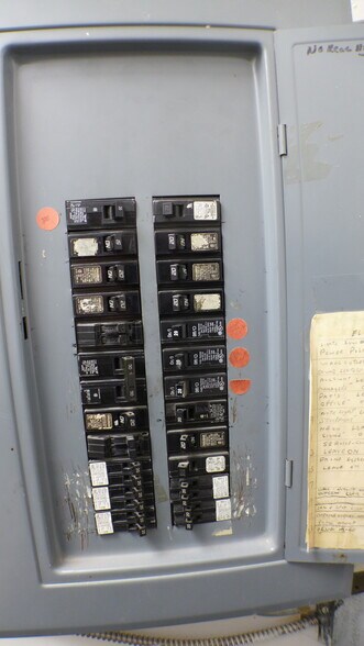 More Photos Of 1610 7th Ave, Beaver Falls Storefront For Sale