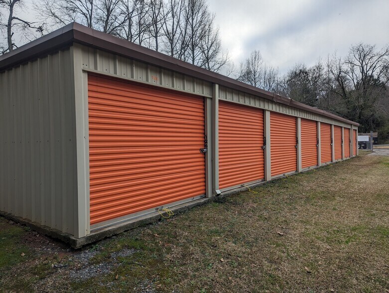 More Photos Of 51 Green St, Warm Springs Self Storage For Sale