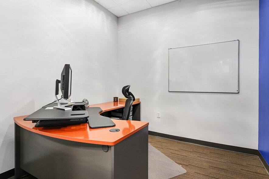 More Photos Of 950 Boardwalk, San Marcos Office For Sale