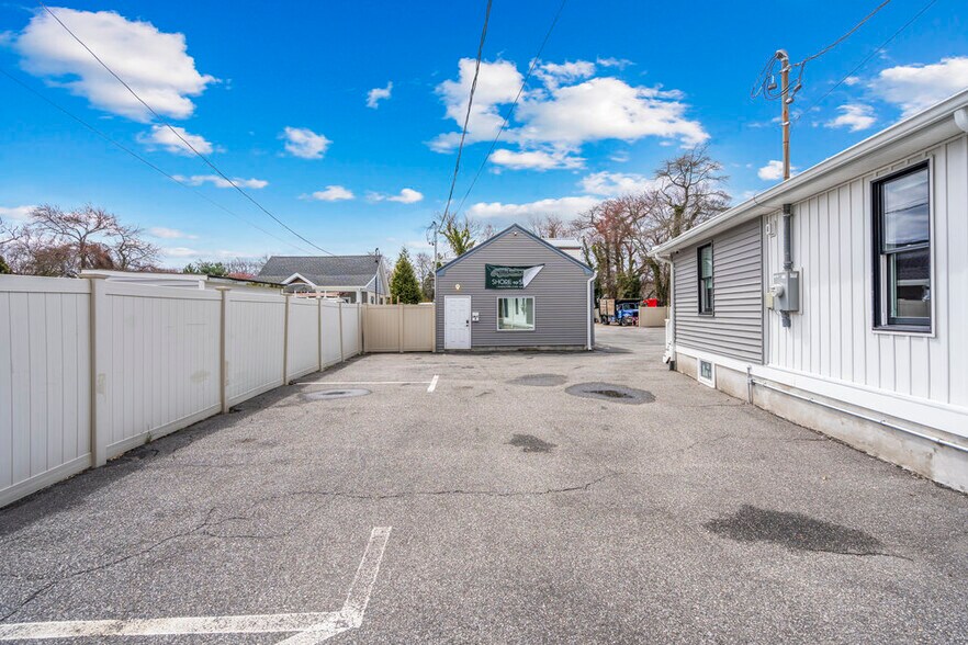 More Photos Of 1400 Montauk Hwy, Oakdale Storefront Retail Office For Sale