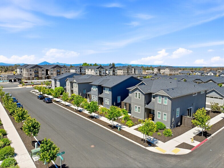 More Photos Of 2598 NW Spruce Cone Ln, Redmond Multifamily For Sale