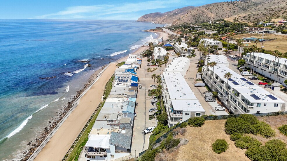 More Photos Of 11914 Beach Club Way, Malibu Multifamily For Sale