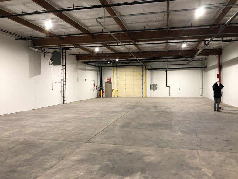 More Photos Of 29495 NW West Union Rd, North Plains Manufacturing For Lease