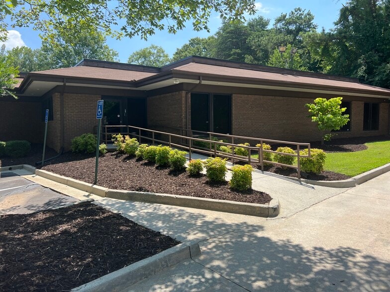 More Photos Of 6685 Merchants Way, Morrow Medical For Sale