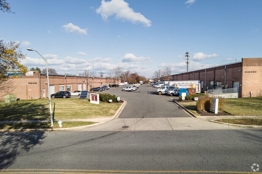 More Photos Of 9100-9136 E Hampton Dr, Capitol Heights Warehouse For Lease
