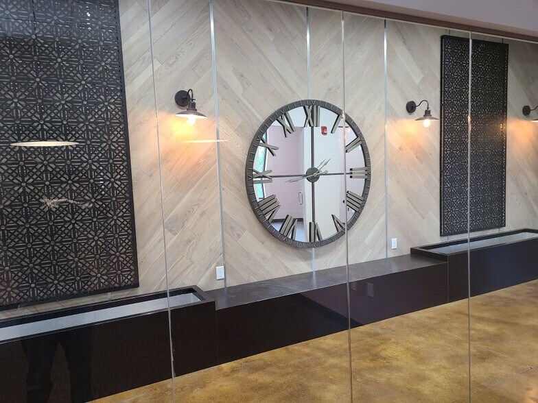 More Photos Of 9393 Mill Springs Rd, Jacksonville Coworking Space