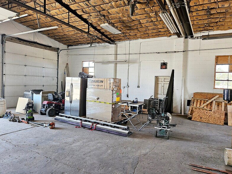 More Photos Of 1060 W Kansas Ave, Mcpherson Freestanding For Sale