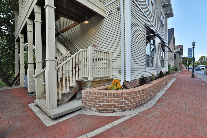 More Photos Of 57 Mill St, Columbus Storefront For Sale