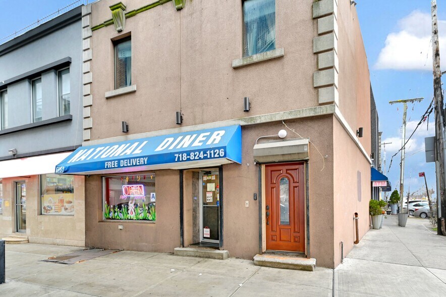 Primary Photo Of 135 Westchester Sq, Bronx Storefront Retail Office For Lease
