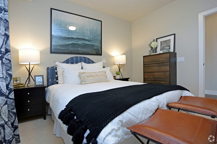 More Photos Of 115 wilcox St, Castle Rock Apartments For Lease