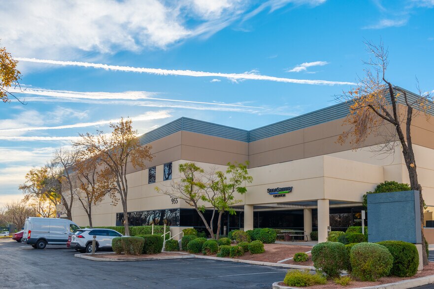 More Photos Of 955 Grier Dr, Las Vegas Light Distribution For Lease