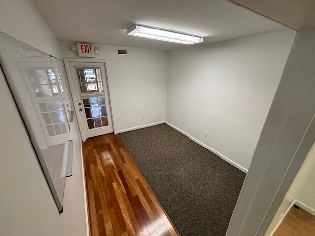 More Photos Of 809 Professional Pl W, Chesapeake Light Manufacturing For Lease