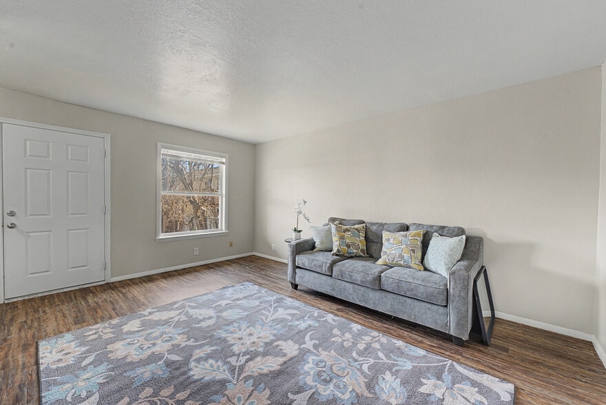 More Photos Of 6330 E 7th St, Tulsa Apartments For Sale