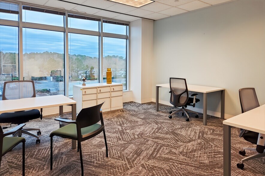 More Photos Of 2530 Meridian Pky, Durham Coworking Space