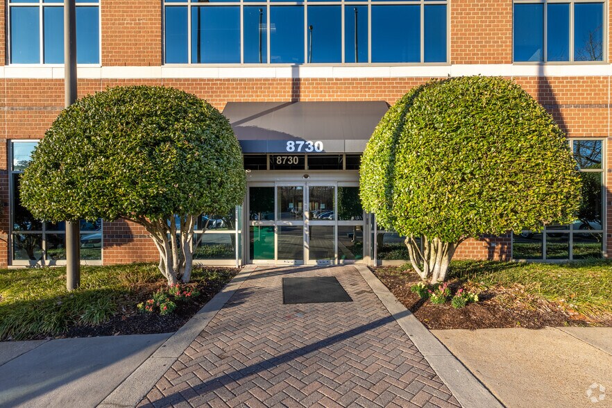 More Photos Of 8730 Stony Point Pky, Richmond Office For Lease
