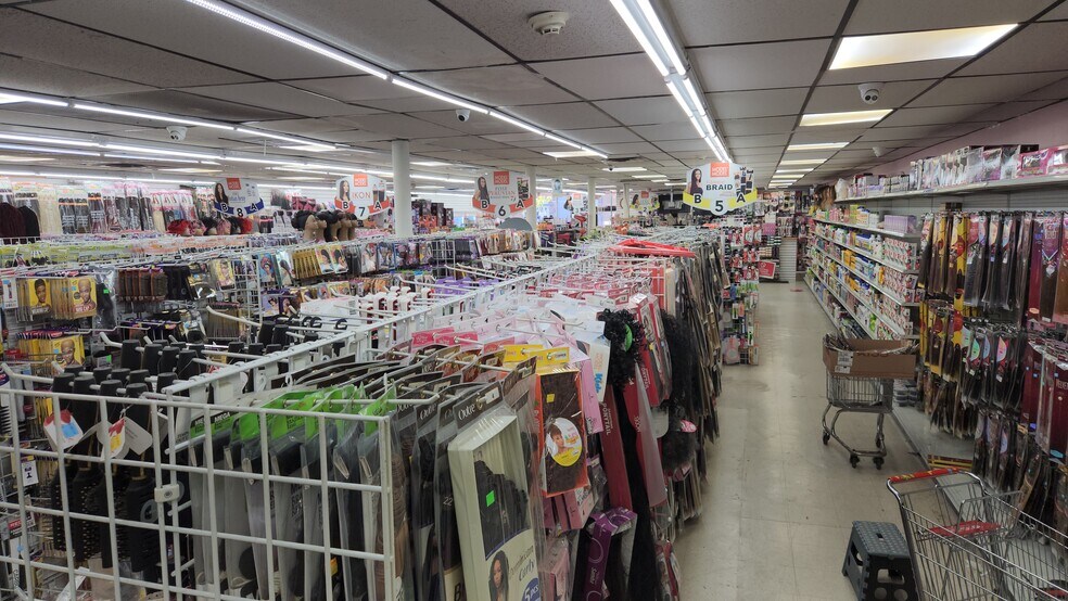 Primary Photo Of 827 E Baltimore Ave, East Lansdowne Convenience Store For Sale