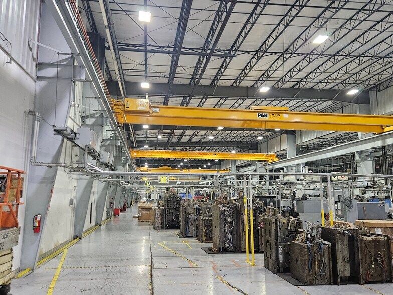 More Photos Of 100 Denso Rd, Osceola Manufacturing For Lease