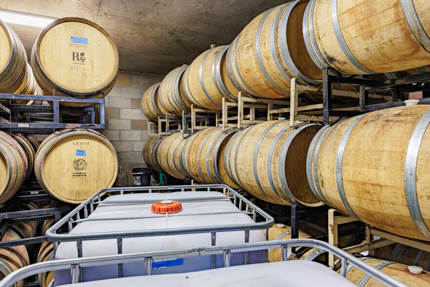 More Photos Of 2286 Sunshine Mountain Rd, San Marcos Winery Vineyard For Sale