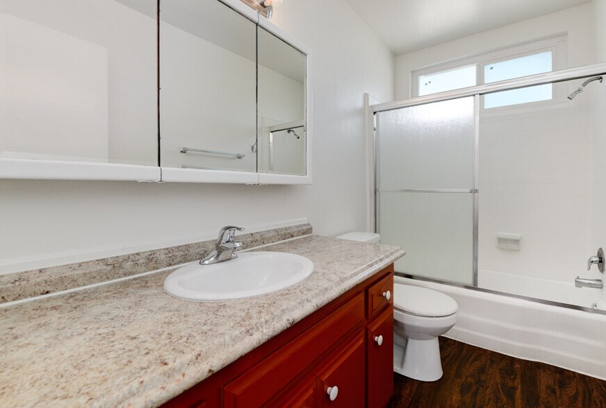 More Photos Of 615-617 Truly Terrace, Vista Apartments For Sale