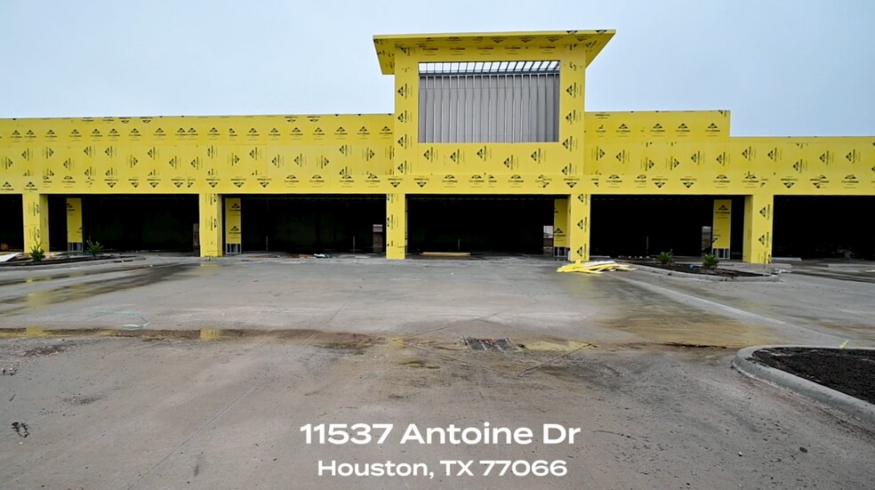 More Photos Of 11537 Antoine Dr, Houston General Retail For Lease