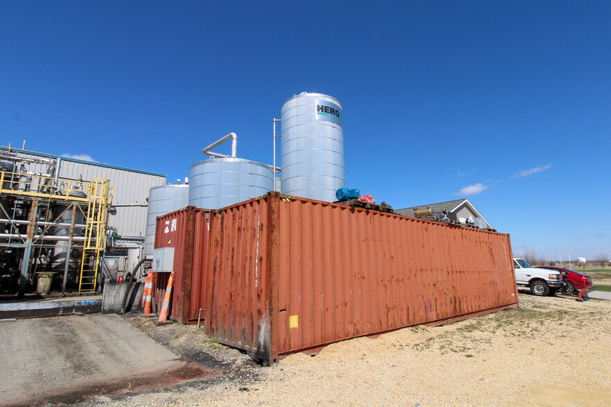 More Photos Of 5640 44th Ave S, Clinton Industrial For Sale