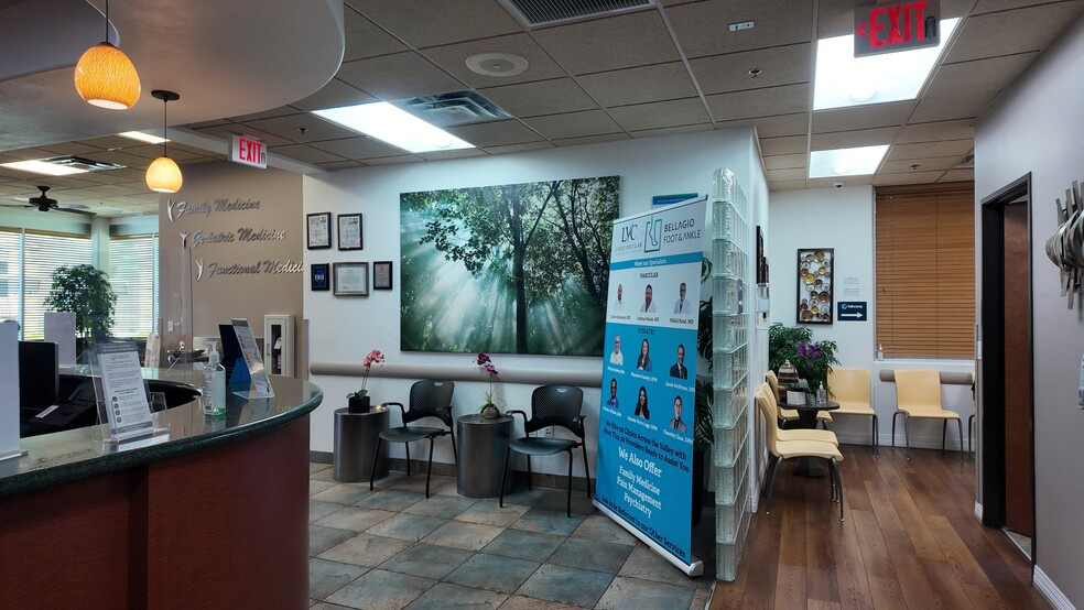 More Photos Of 9150 W Indian School Rd, Phoenix Medical For Sale