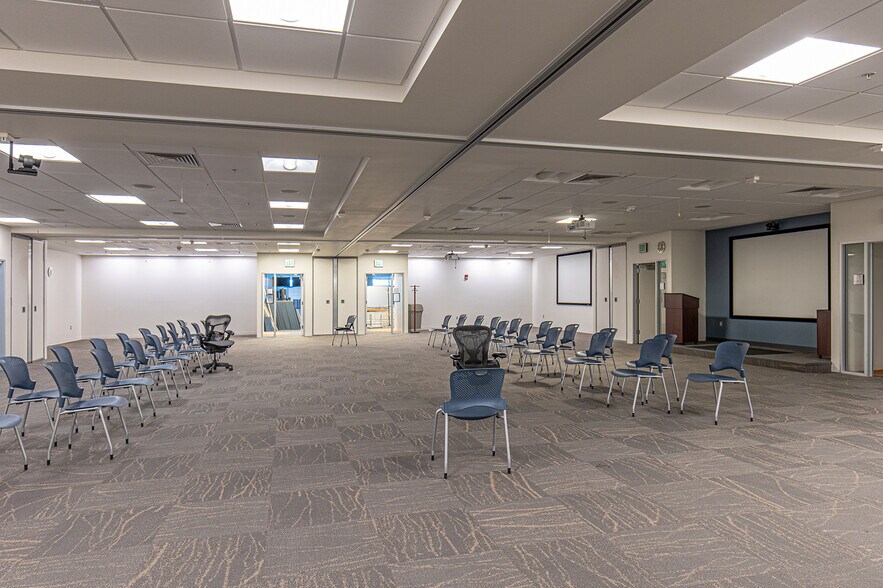 More Photos Of 380 Airport Rd, Ignacio Office Residential For Sale