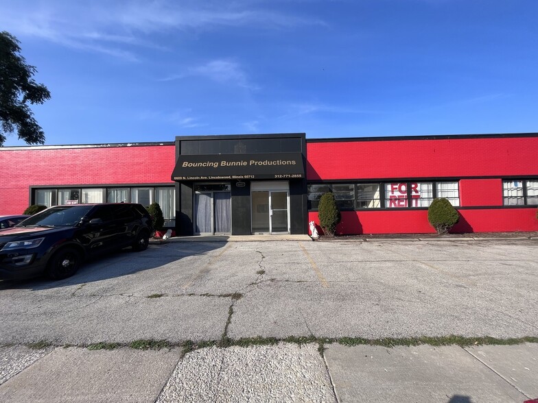 Primary Photo Of 6609 N Lincoln Ave, Lincolnwood Office For Sale