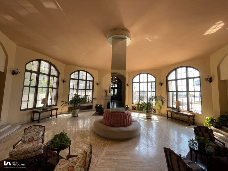 More Photos Of 800 E Ocean Blvd, Long Beach Apartments For Lease