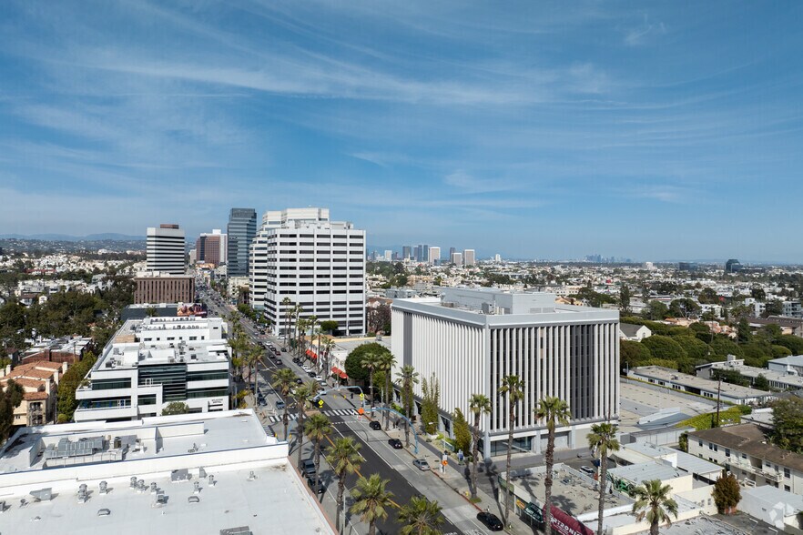More Photos Of 3130 Wilshire Blvd, Santa Monica Office For Lease
