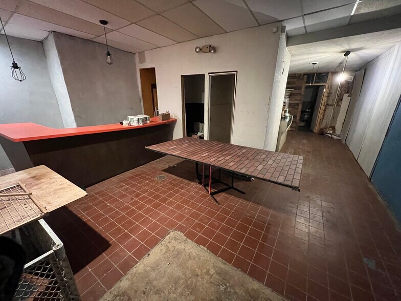 More Photos Of 839 Elizabeth Ave, Elizabeth Storefront For Sale