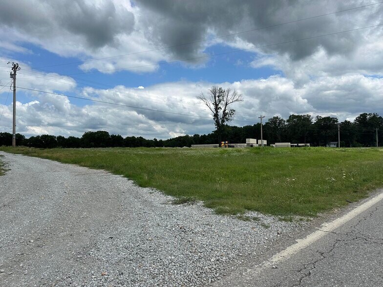 More Photos Of Parcel 1 S. 620 Rd., Grove Self Storage For Sale