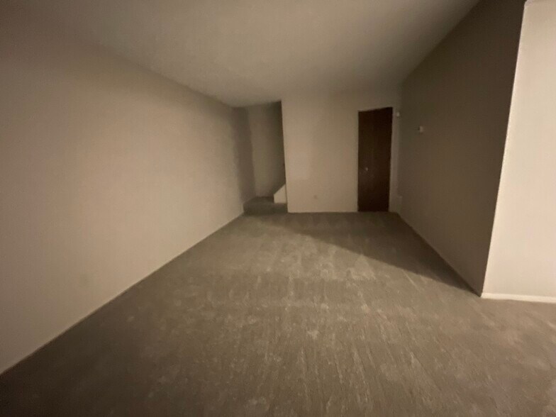 More Photos Of 1450 Broadway Ave, Bedford Apartments For Sale