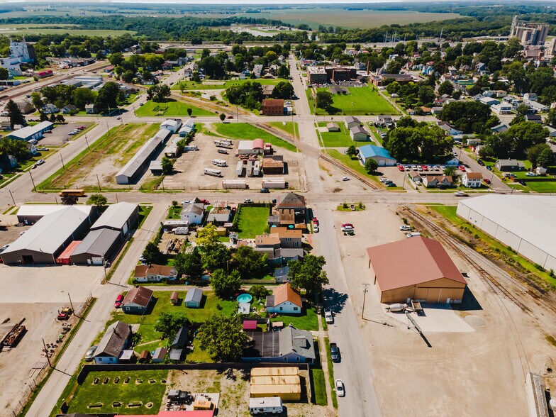More Photos Of 706 S Washington St, Circleville Bar For Sale