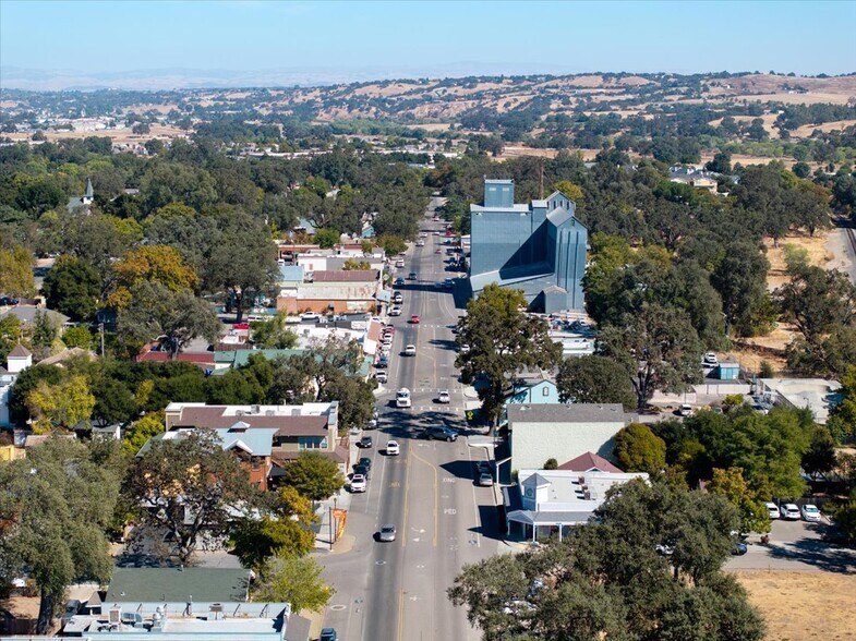 More Photos Of 93 S Main St, Templeton Land For Sale