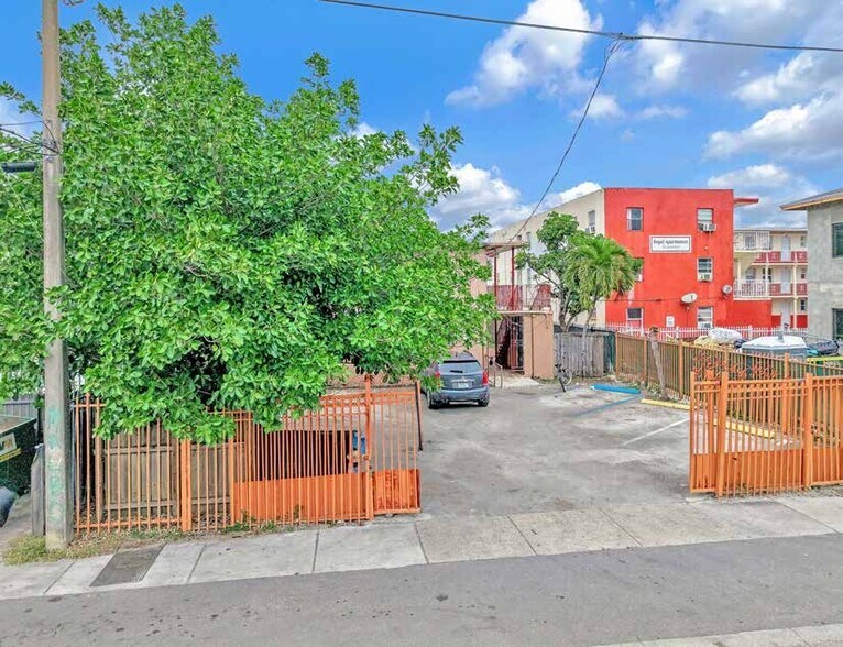 More Photos Of 1319 NW 60th St, Miami Apartments For Sale