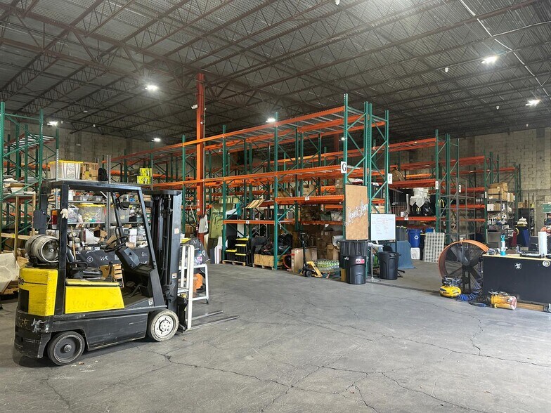 More Photos Of 8500 NW 30th Ter, Doral Warehouse For Lease