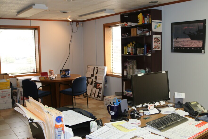 More Photos Of 7146 Montevideo Rd, Jessup Industrial For Sale