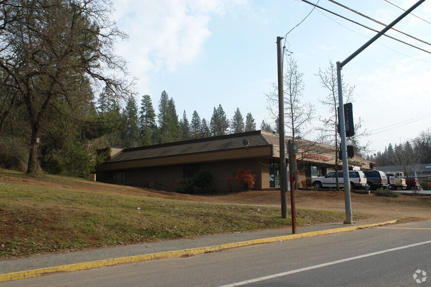 More Photos Of 16800 Placer Hills Rd, Meadow Vista Storefront Retail Office For Lease