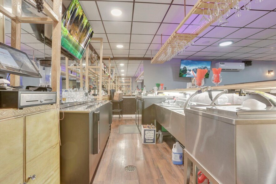 More Photos Of 609 Mill St, New Lexington Restaurant For Sale