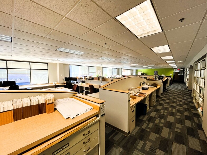 More Photos Of 20 Allen Ave, Webster Groves Office For Lease