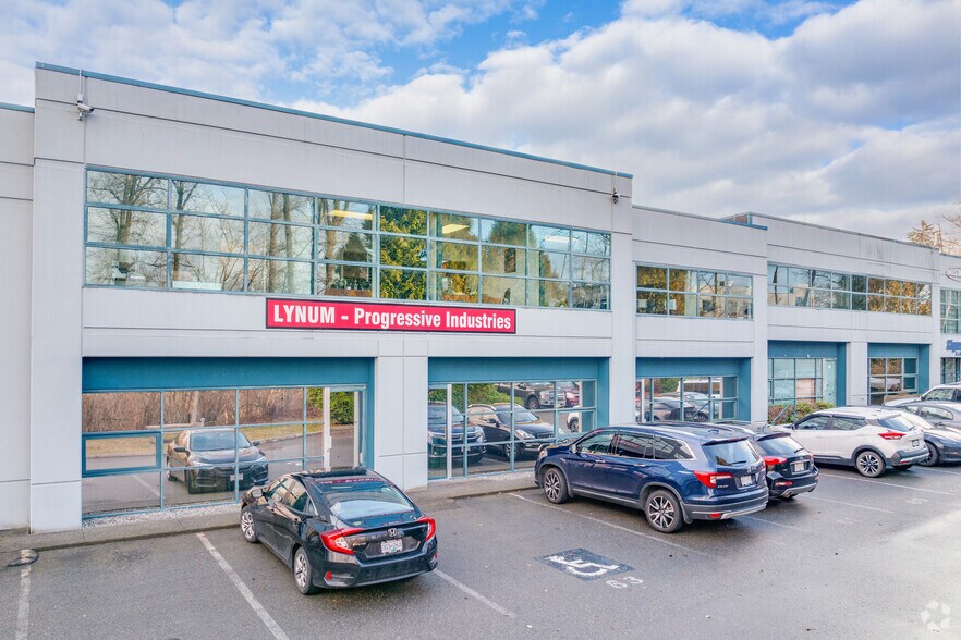 More Photos Of 8456 129A St, Surrey Service For Lease