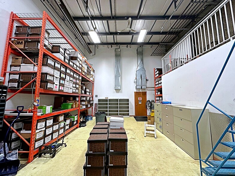 More Photos Of 380 Mackenzie Blvd, Fort McMurray Warehouse For Sale