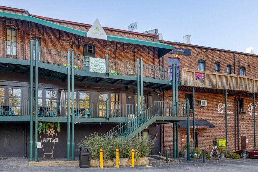 More Photos Of 2287-2293 Peachtree Rd NE, Atlanta Storefront Retail Office For Lease