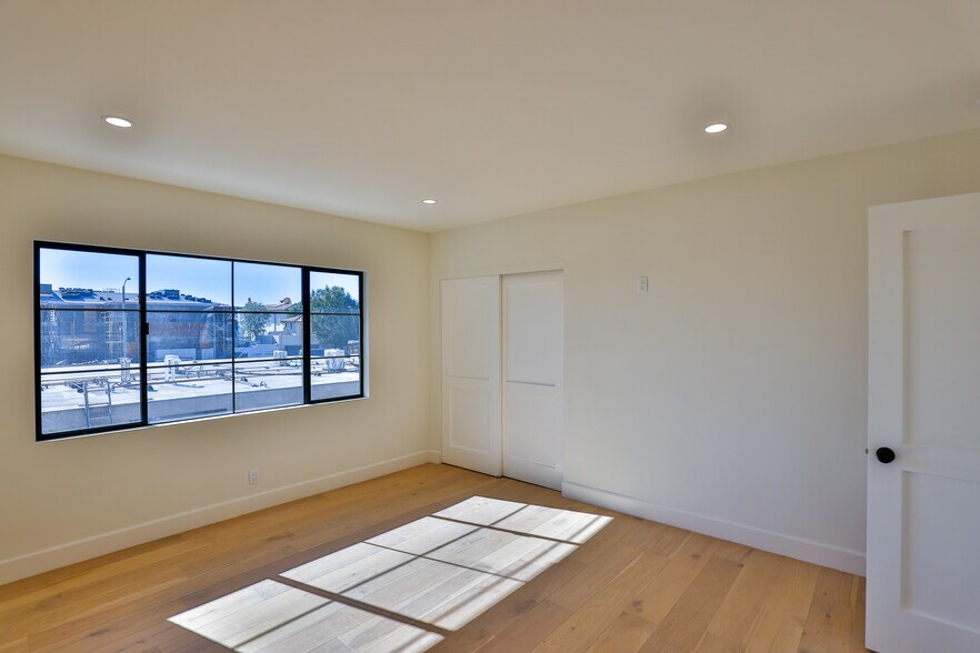 More Photos Of 22227 Pacific Coast Hwy, Malibu Apartments For Sale
