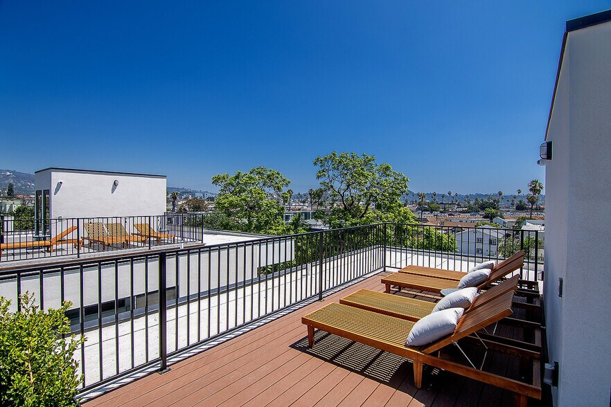 More Photos Of 811 N Harvard Blvd, Los Angeles Multifamily For Sale