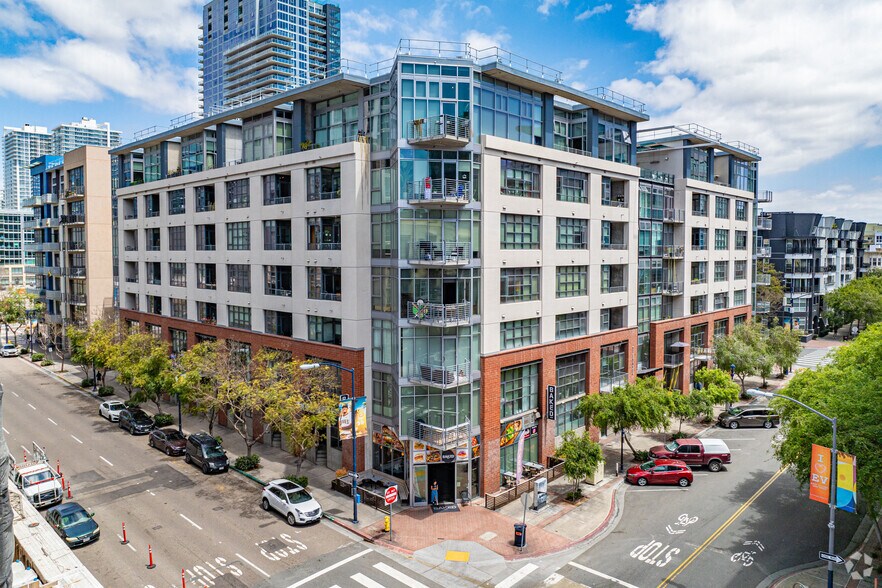 More Photos Of 1051 Market St, San Diego Apartments For Lease