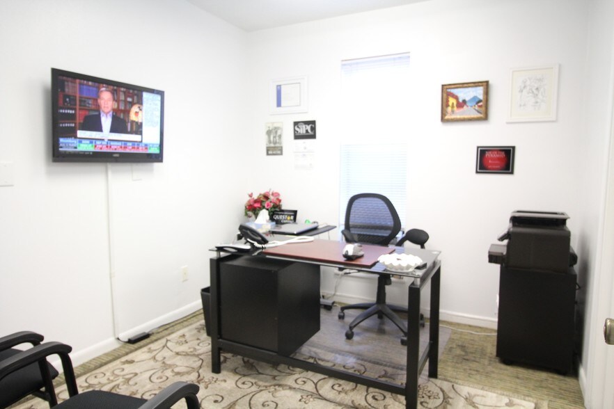 More Photos Of 225 Main St, Destin Office Residential For Lease