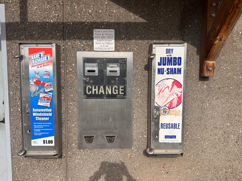 More Photos Of 660 Red Table Dr, Gypsum Carwash For Sale