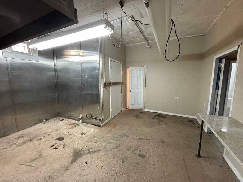 More Photos Of 50-52 Dales Ave, Jersey City Service For Lease